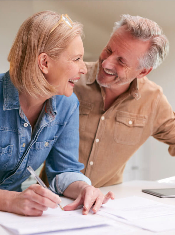couple-signature-contrat
